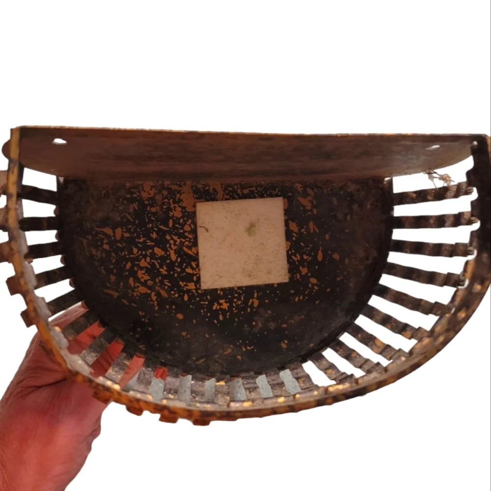 Metal Wall Sconce